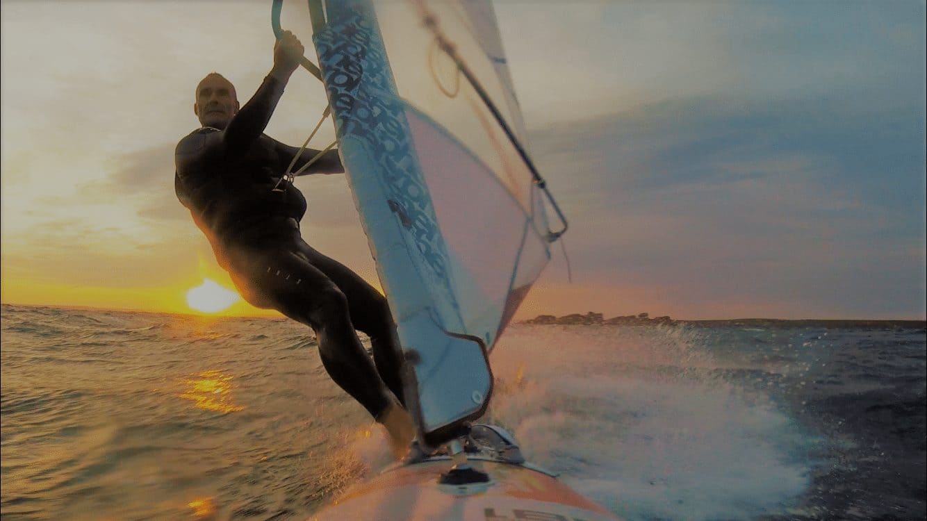 Fixing your windsurfing board