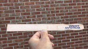 Stringers for å stive opp seilbrett